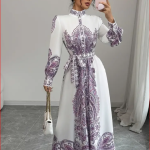 Francuska Vintage Haljina u Palas Stilu sa Elegantnim Cvetnim Printom