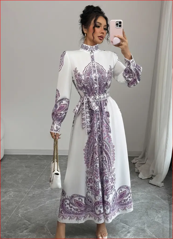 Francuska Vintage Haljina u Palas Stilu sa Elegantnim Cvetnim Printom